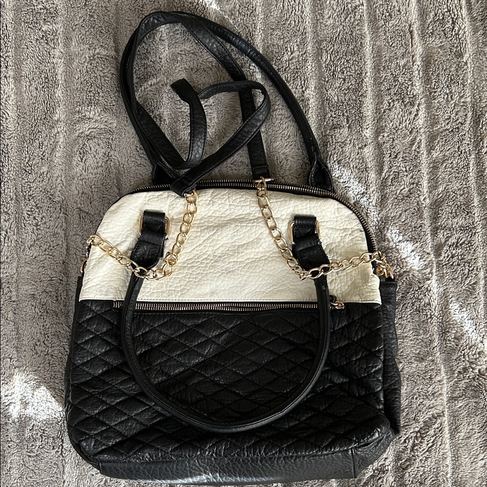 LD Elegant Black and White Quilted Women's Bag